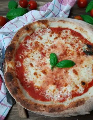 Ricetta PIZZA COTTA NEL FORNETTO FERRARI di kettycucinooggi