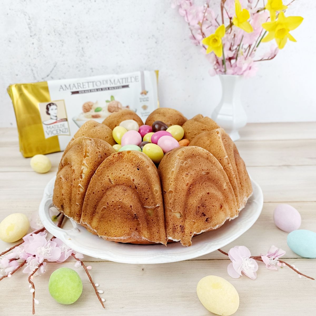 CIAMBELLA PASTIERA CON AMARETTI