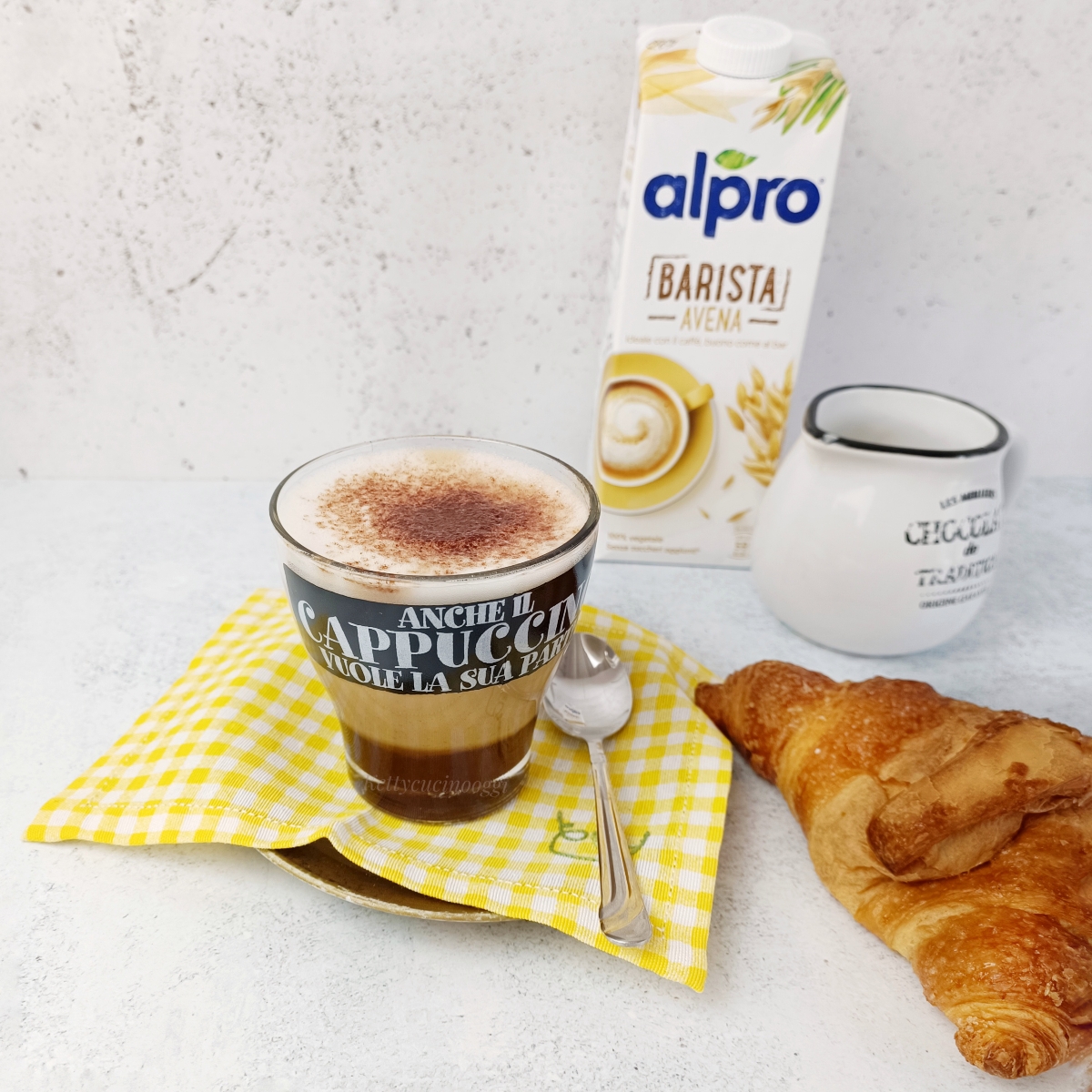 MOCACCINO CON ALPRO AVENA