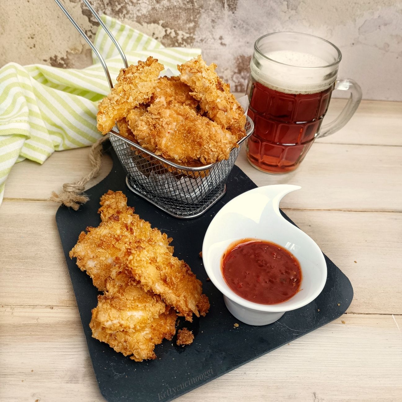 FILETTI DI POLLO AI CORN FLAKES