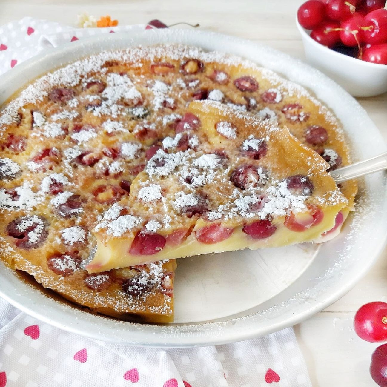 CLAFOUTIS ALLE CILIEGIE