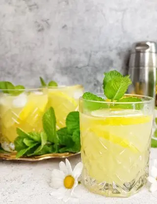 Ricetta COCKTAIL CAIPIROSKA AL LIMONE di kettycucinooggi