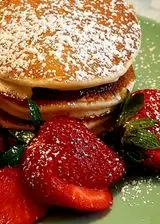 Ricetta Pancake fragole e crema di nocciole