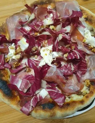Ricetta Pizza Radicchiosa di chiaraskitchen_