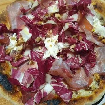 Ricetta Pizza Radicchiosa di chiaraskitchen_