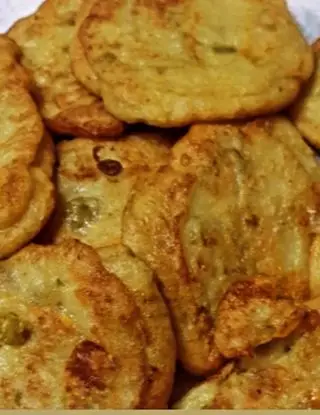 Ricetta Frittelle di fiori di zucca e zucchine di Saraaa