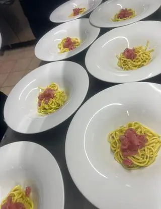 Ricetta Troccoli aglio olio e peperoncino con crema di pistacchio e tartare di tonno di marco667