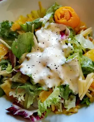 Ricetta Insalata mista con mela, arancia, succo di limone e noci di anna_maria094