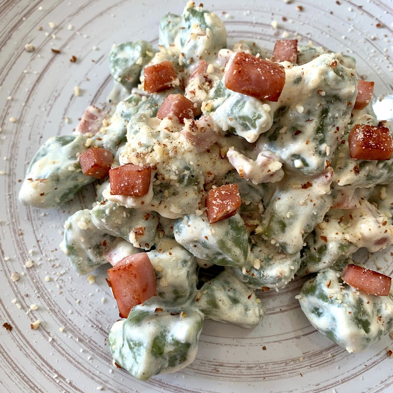Gnocchi verdi, philadelphia e cotto