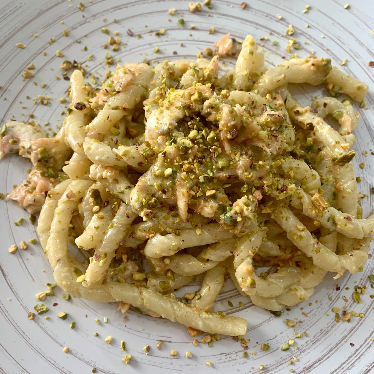 Busiate salmone e pistacchio