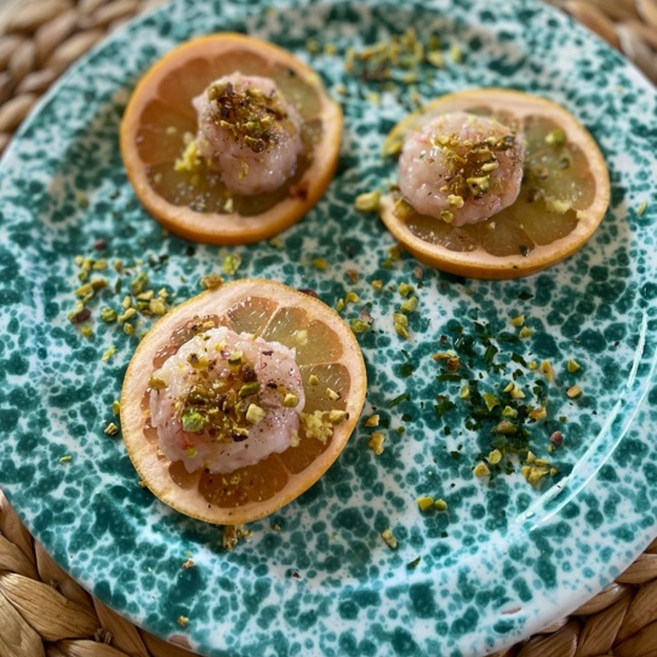 Polpette di gambero con granella di pistacchio