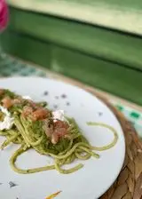 Ricetta Spaghetti al pesto e tartare di gambero