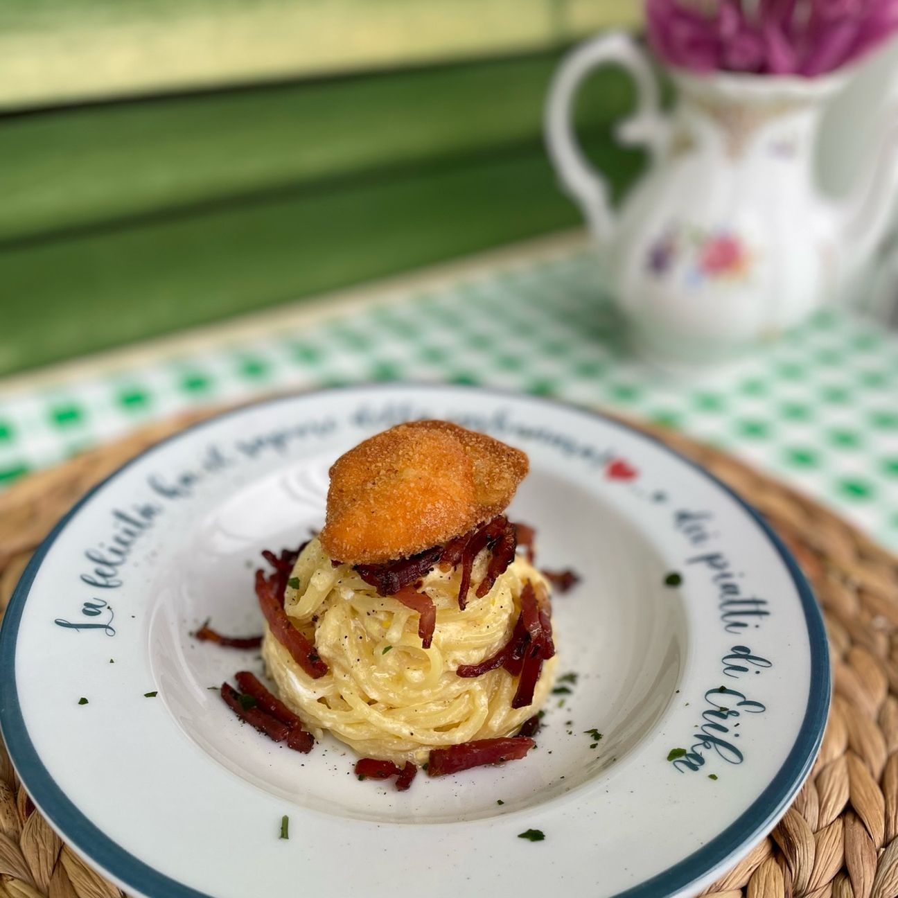 Carbonara con tuorlo fritto