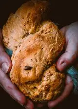 Ricetta Treccia di pane ai cereali, croccante e morbida