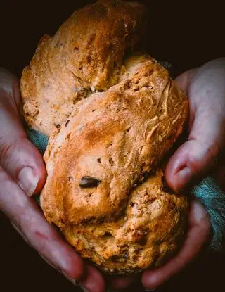 Ricetta Treccia di pane ai cereali, croccante e morbida di zeldaskitchen