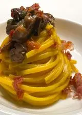 Ricetta Linguine con crema di zucca Mantovana, porcini e crudo di Parma