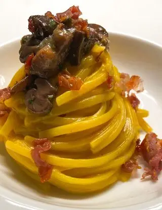 Ricetta Linguine con crema di zucca Mantovana, porcini e crudo di Parma di robertobuemi