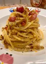 Ricetta Spaghetti aglio, olio, peperoncino, crema di grana, pane aromatizzato, pancetta