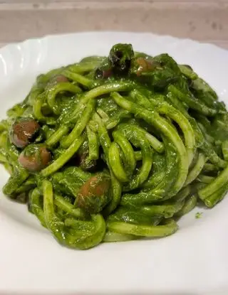 Ricetta Spaghetti in crema di Cavolo Nero con Olive & Tonno di dietaesgarro