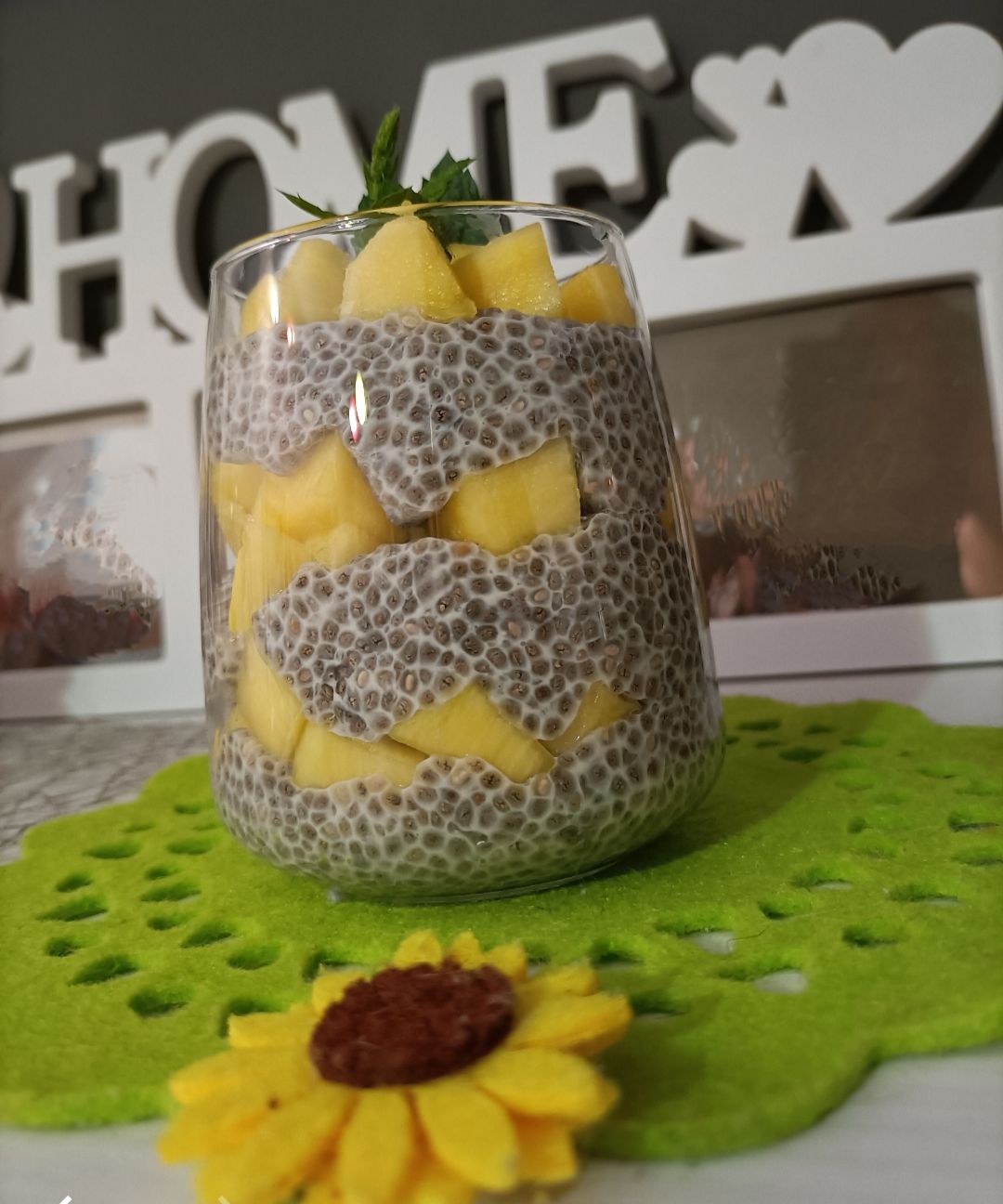 MANGO CHIA PUDDING