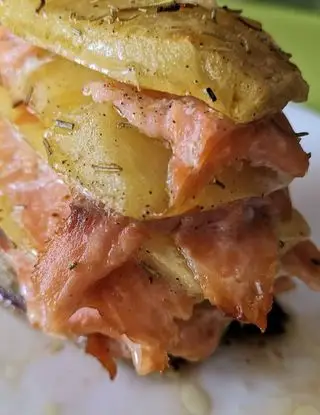 Ricetta MILLEFOGLIE DI PATATE E SALMONE 🥔🐟 di orazio.buffa63