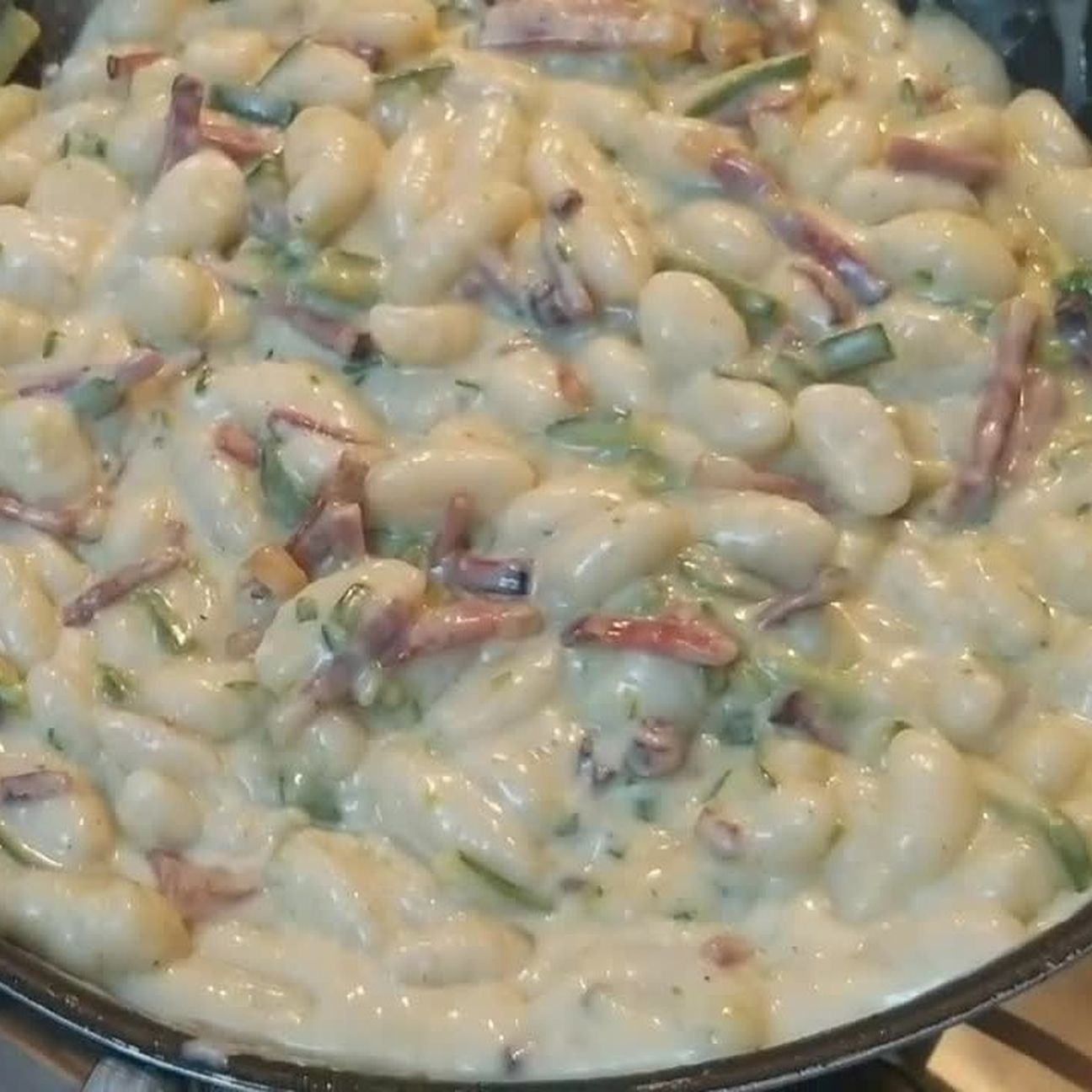 Gnocchi alla Sporcacciona