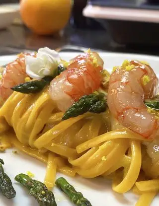 Ricetta LINGUINE AROMATIZZATE ALL’ARANCIA CON ASPARAGO E GAMBERO ROSSO  di rosi.faggiano