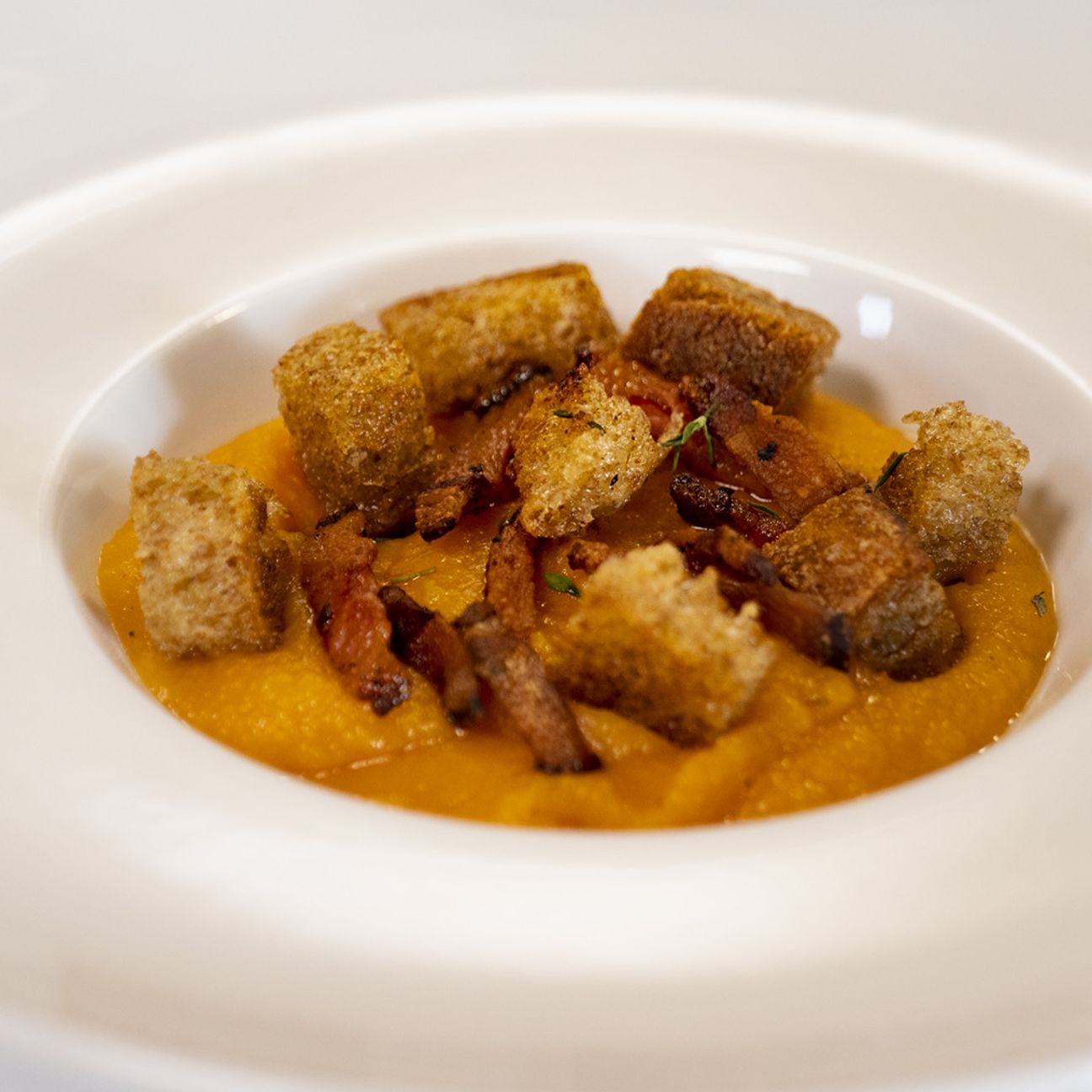CREMA DI ZUCCA CON CROSTINI AL PROFUMO DI TIMO