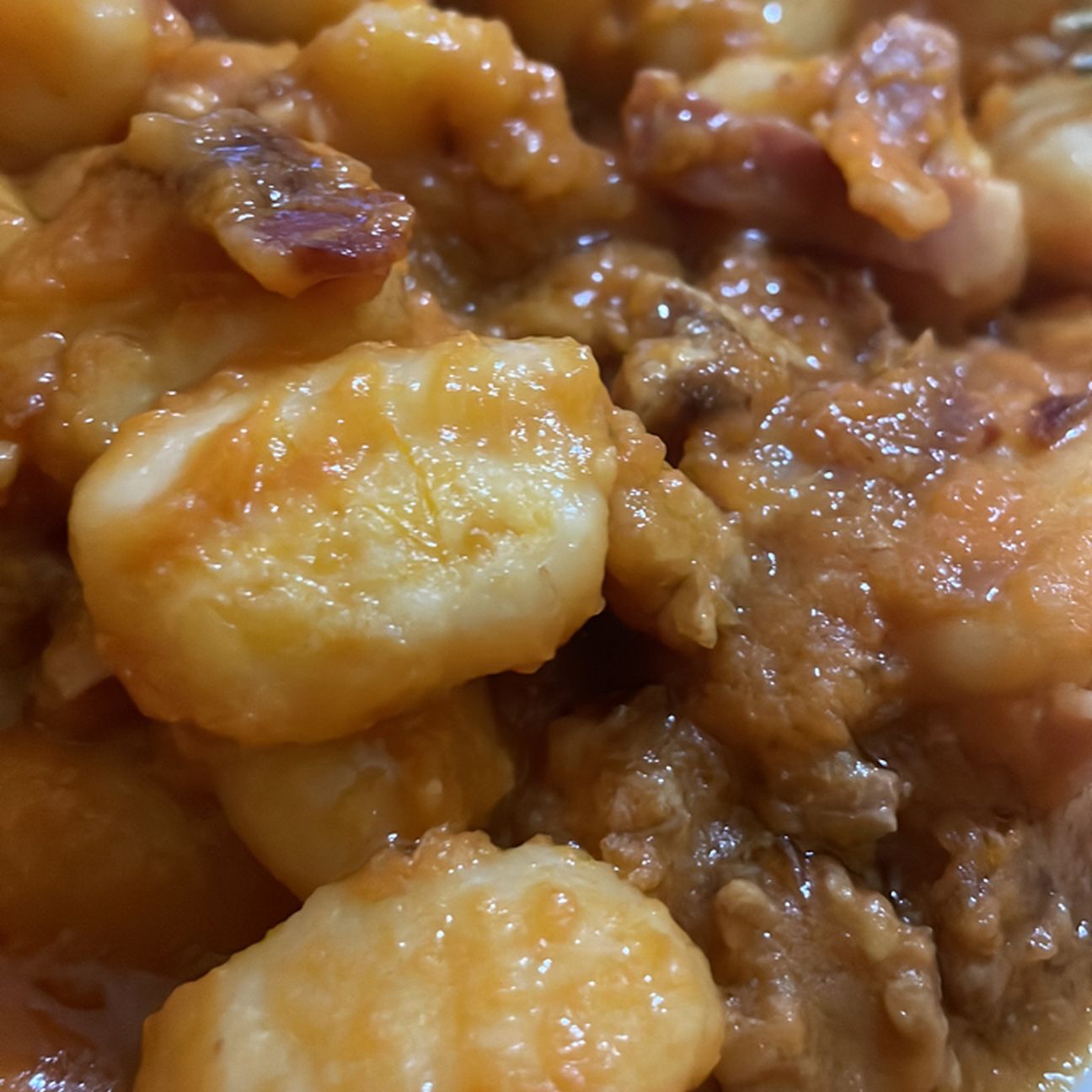 Gnocchi zucca noci e speck