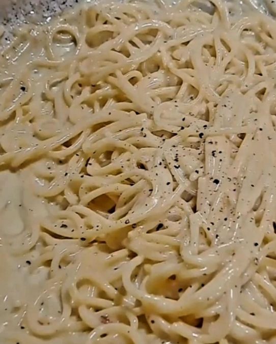 CACIO E PEPE