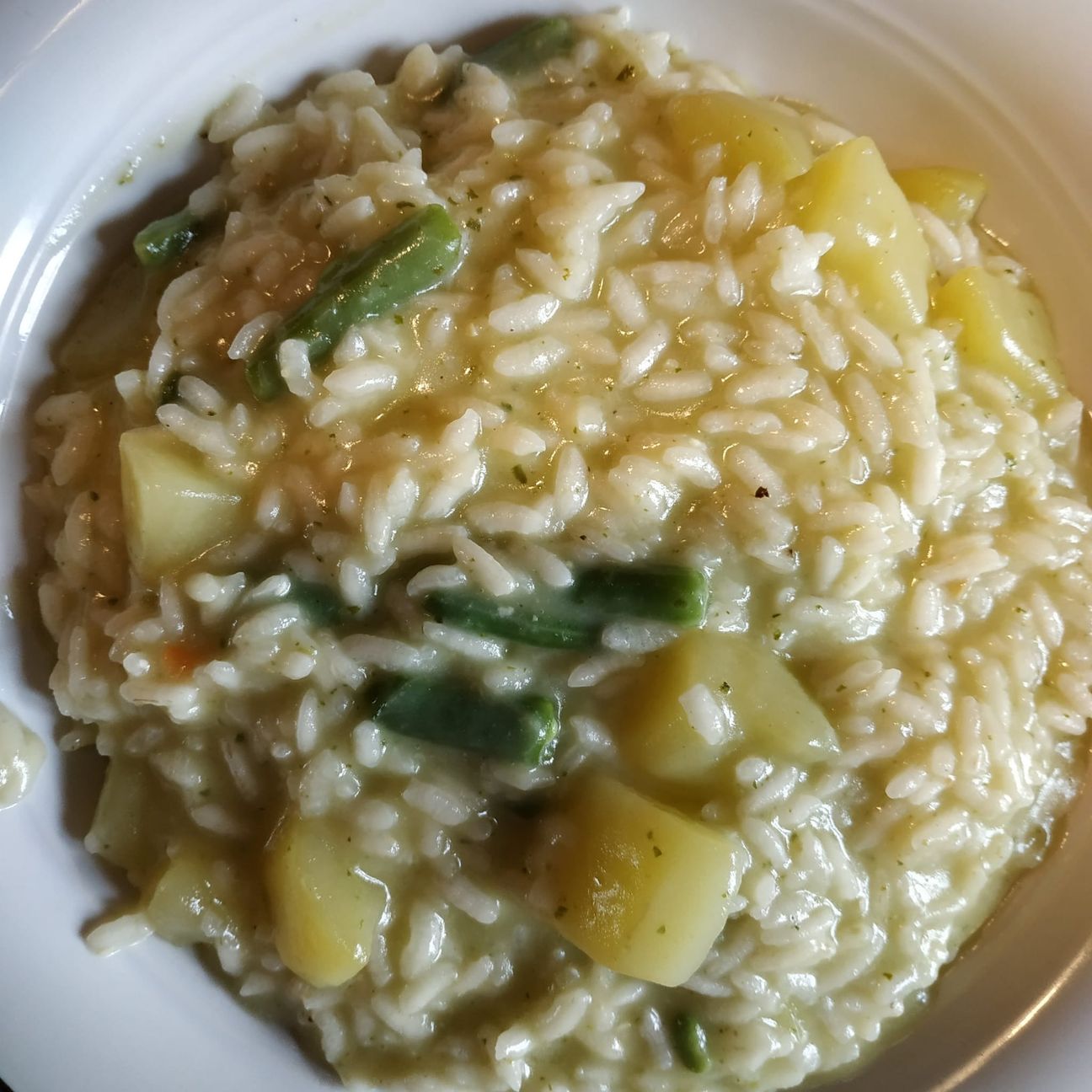 Risotto con pesto, patate e fagiolini