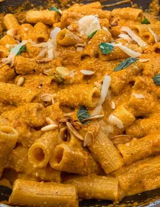 Ricetta Rigatoni con crema di pomodorini secchi di maccaro_paraosteria