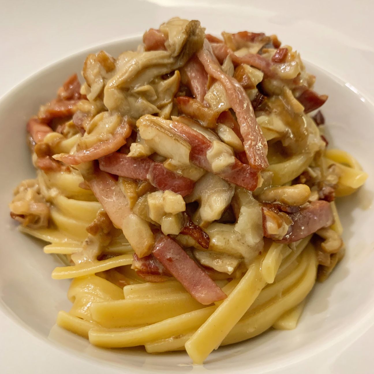 Fettucce funghi porcini e speck