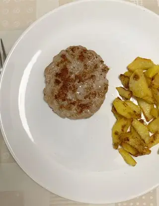 Ricetta Hamburger e patatine di lorenza76