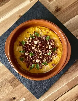 Ricetta Crema di carote e ceci con riso rosso e nocciole. di michelacara5