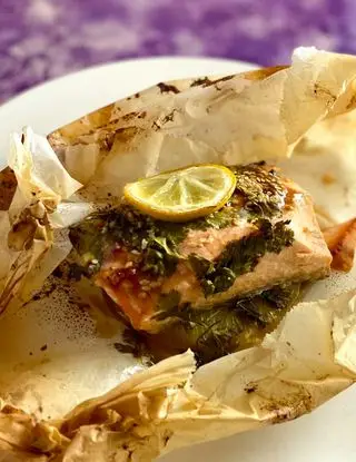 Ricetta Salmone al cartoccio con ananas e salsa hoisin. di michelacara5