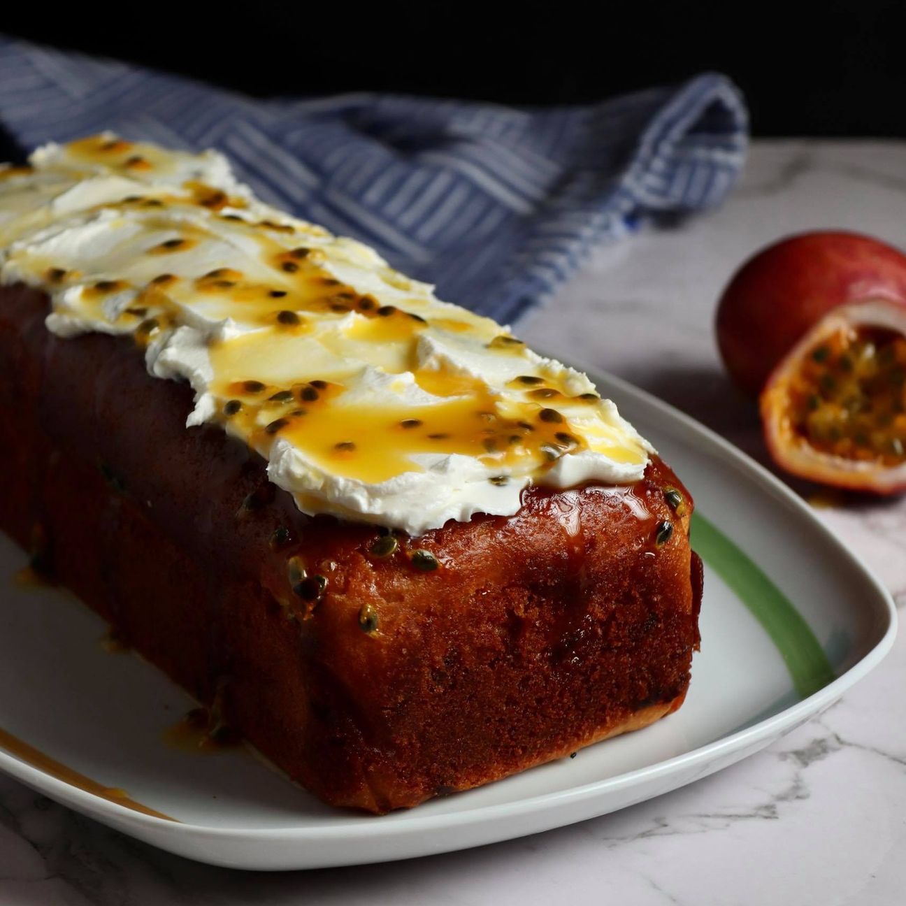 Plumcake al frutto della passione e yogurt greco