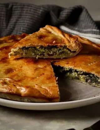 Ricetta Torta Rustica con Scarola, Porri e Taggiasche di michelacara5