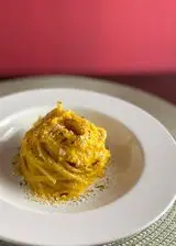 Ricetta Spaghetti con crema di peperoni, mandorle e caffe'