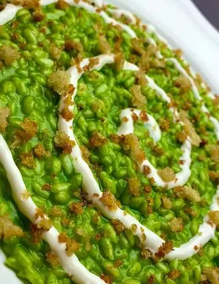 Ricetta Risotto cime di rapa, crumble di pane aromatizzato alle acciughe e stracciatella di burrata di luana1