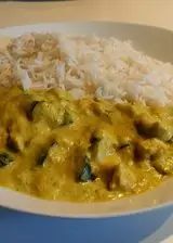 Ricetta Riso basmati con pollo al curry e zucchine.