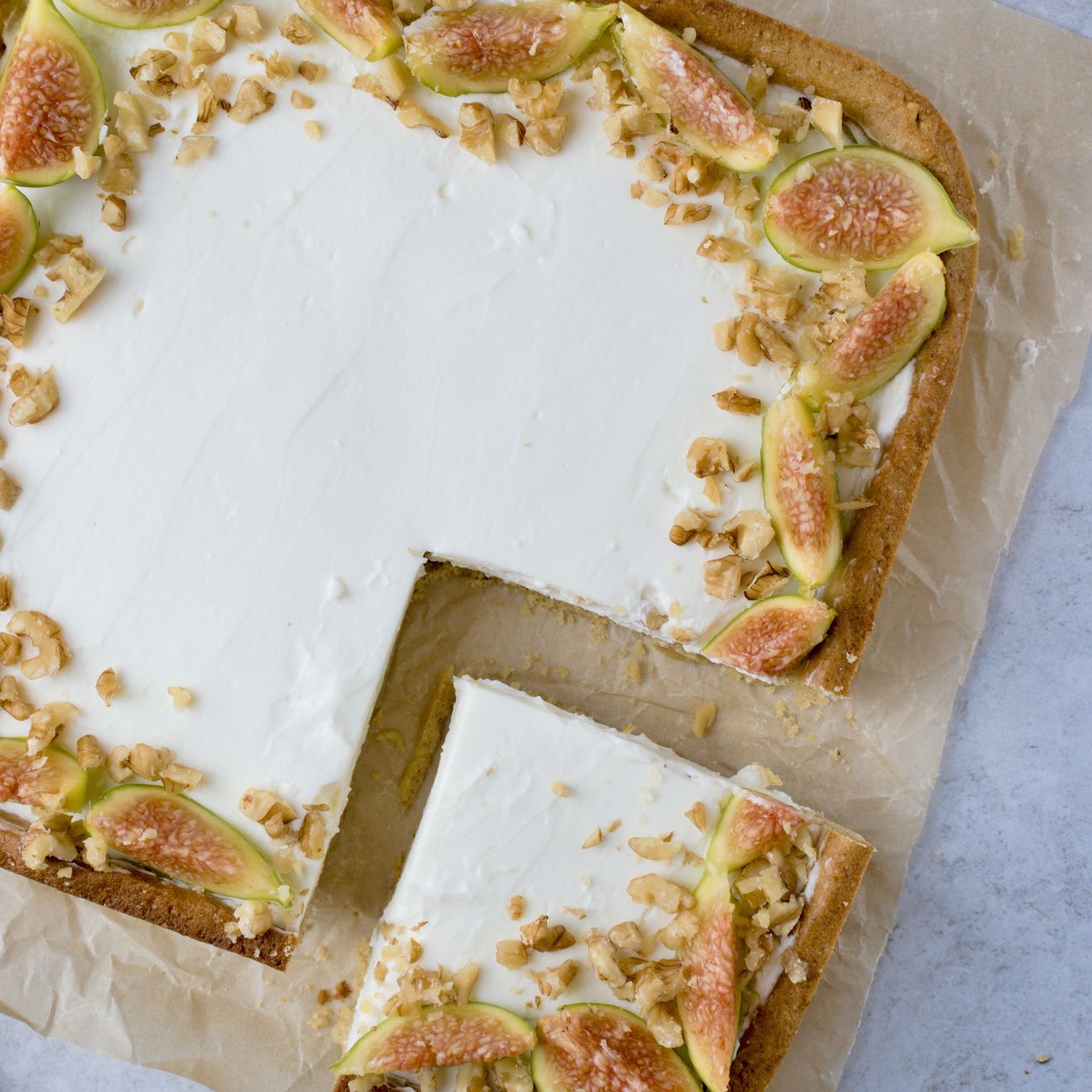 CROSTATA CON FROLLA ALLE NOCI, CREMA ALLO YOGURT GRECO E FICHI