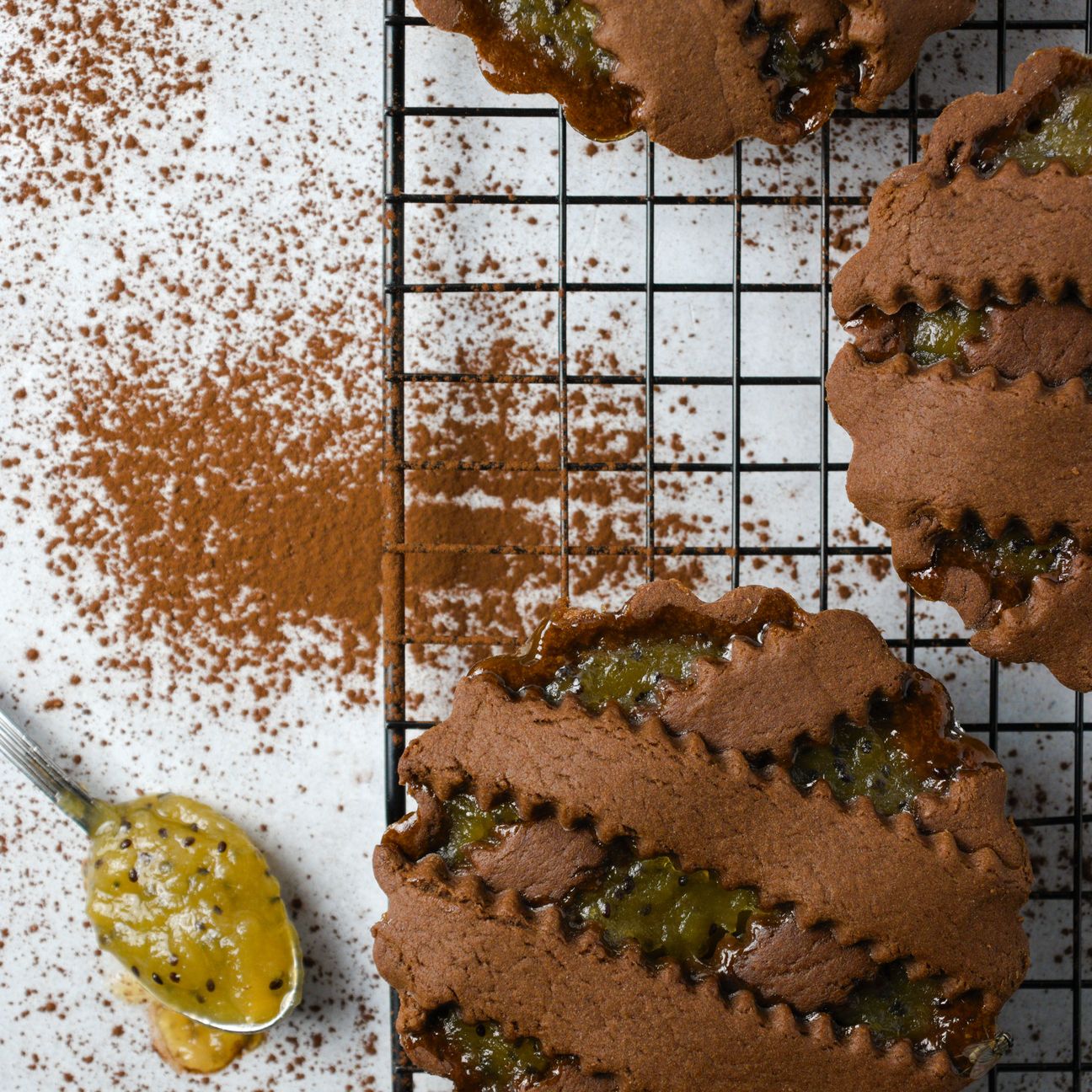 CROSTATINE CON FROLLA AL CACAO E MARMELLATA