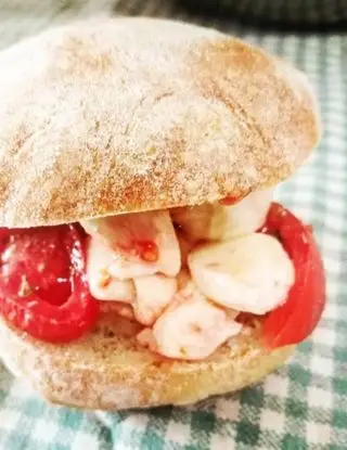 Ricetta Panino alle olive con pomodori e mozzarella di Love_food_puglia_italy