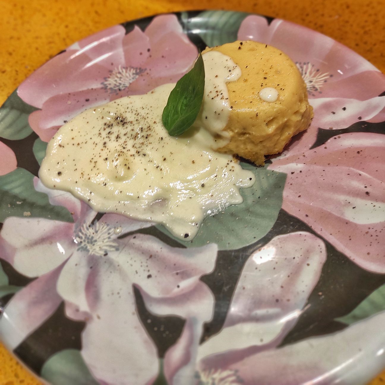 Sformato di patate con fonduta al pecorino