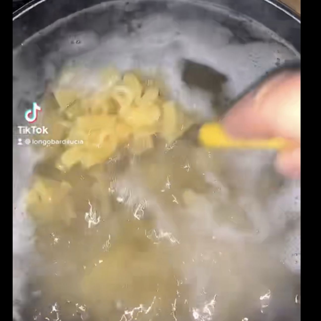 Pizza di pasta 🍝