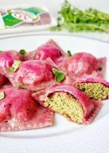 Ricetta Ravioli alla barbabietola ripieni di carne di quaglia e spinaci