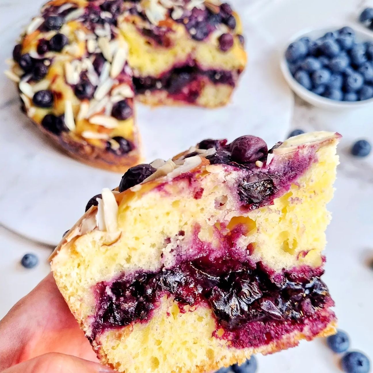 Torta ai mirtilli con farina di mandorle
