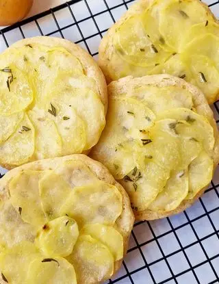 Ricetta Focaccine di patate e rosmarino di mammachepiatti