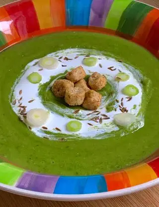 Ricetta Vellutata di piselli, spinaci e verza di monidipastafrolla